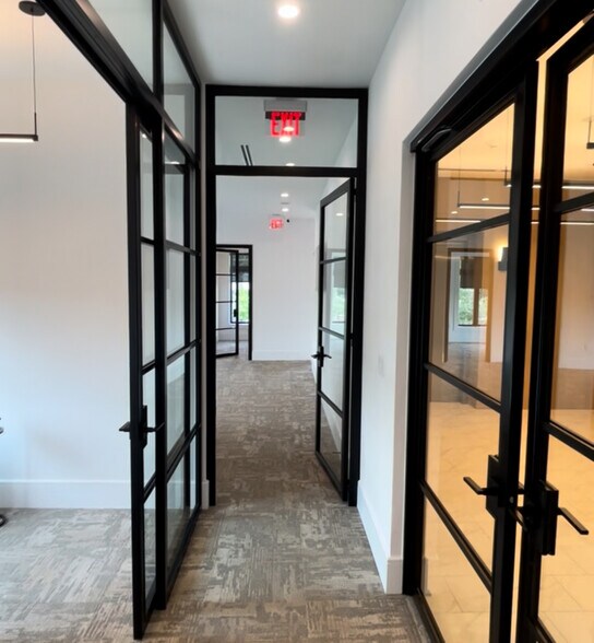 More Photos Of 530 Chestnut St, Union Township Office Residential For Lease