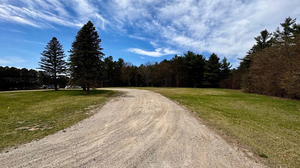 More Photos Of 8072 S Mackinaw Trl, Cadillac Land For Sale