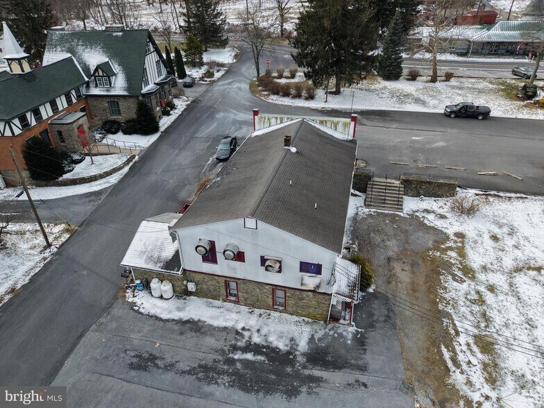 More Photos Of 15083 Summit Plz, Blue Ridge Summit Restaurant For Sale