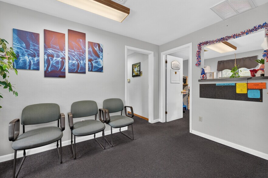 More Photos Of 3405 Orchard Park Rd, Orchard Park Office Residential For Sale