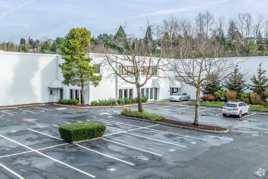 More Photos Of 2300 26th Ave S, Seattle Unknown For Lease