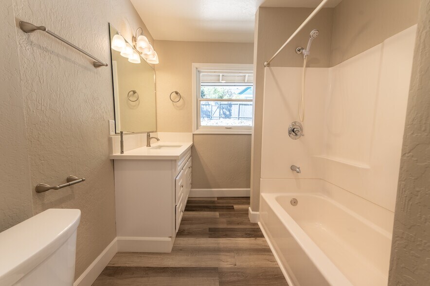 More Photos Of 1449 Hillside Dr, Reno Apartments For Sale