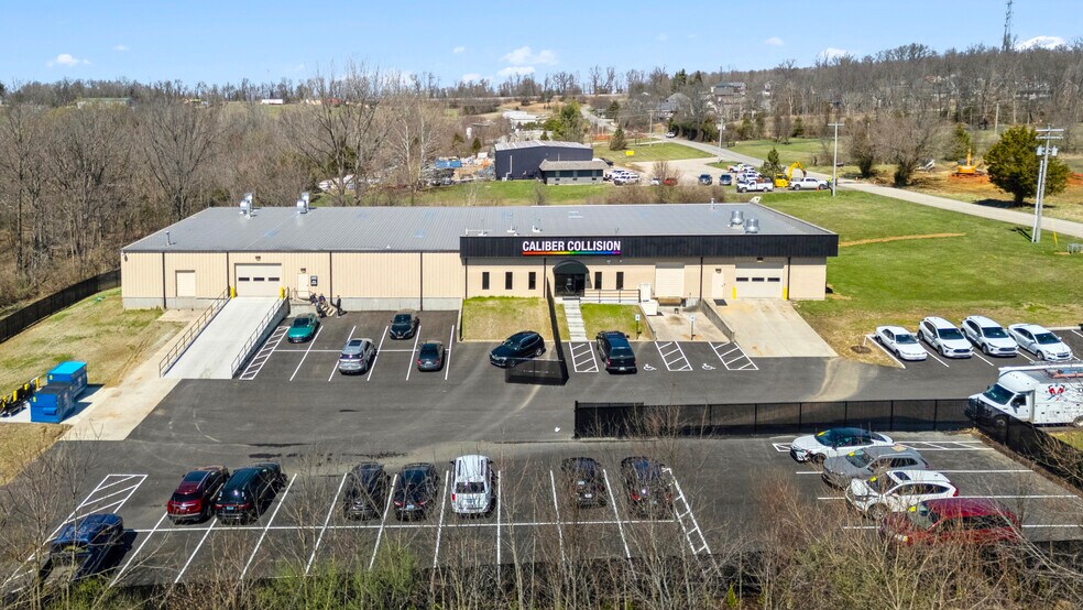 More Photos Of 2402 Allen Ln, La Grange Auto Repair For Sale