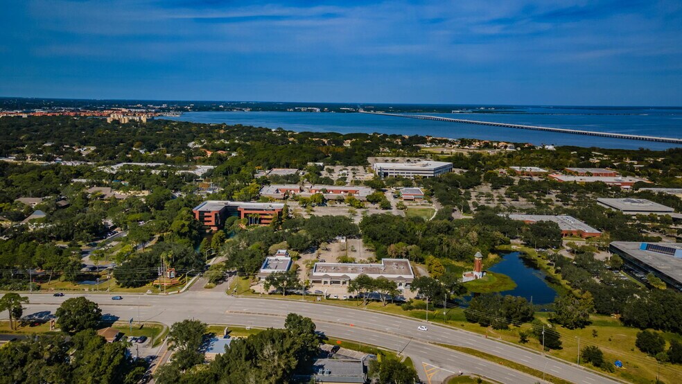 More Photos Of 5510 Roosevelt Blvd, Clearwater Office For Lease