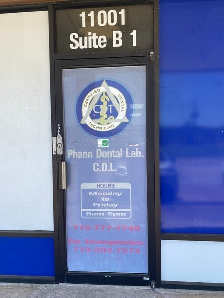 More Photos Of 11001 Fondren Rd, Houston Freestanding For Sale