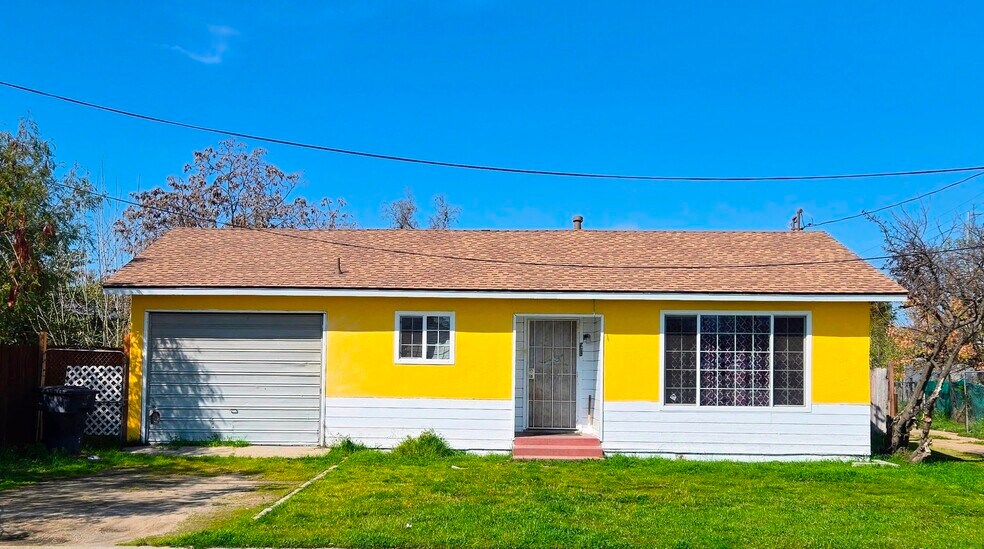 Primary Photo Of 63 N Wisconsin St, Porterville Apartments For Sale