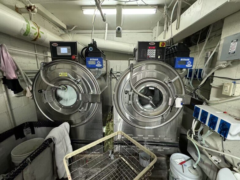 More Photos Of 2156 E Colorado Blvd, Pasadena Hotel For Sale