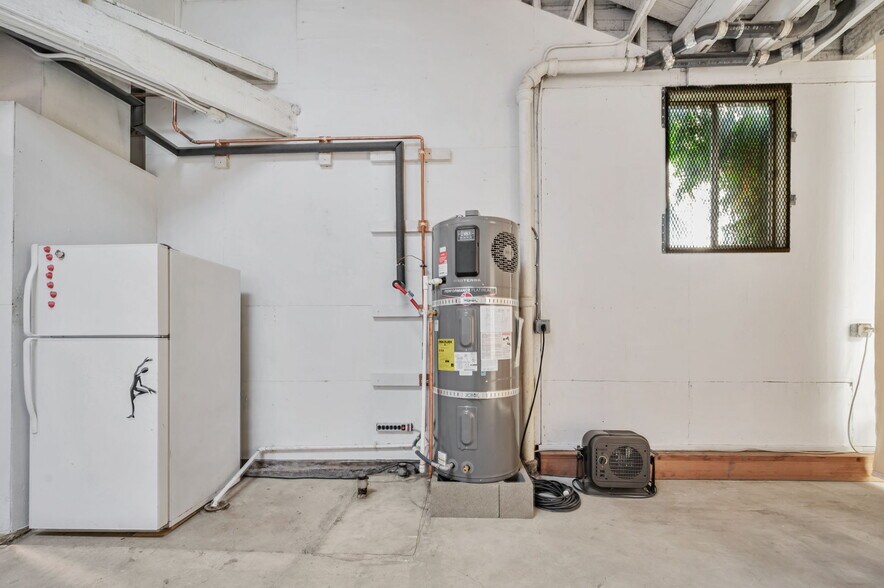 More Photos Of 1315 Natoma St, San Francisco Industrial For Sale