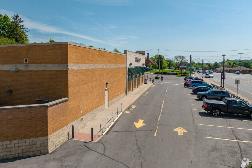 More Photos Of 5206 W Genesee St, Camillus Drugstore For Sale