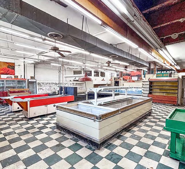 More Photos Of 6101 Detroit Ave, Cleveland Supermarket For Sale