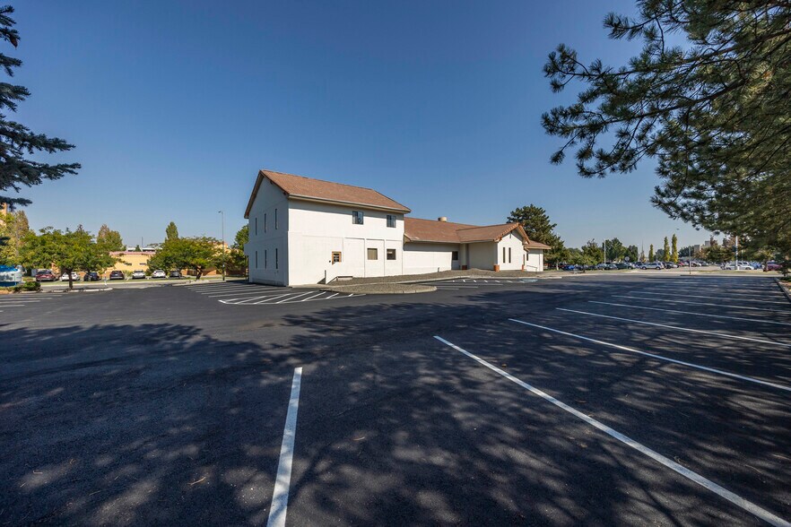 More Photos Of 829 Goethals Dr, Richland Office For Lease