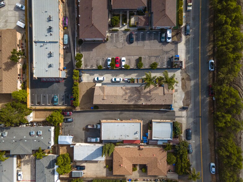 More Photos Of 9922-9934 Buena Vista Dr, Spring Valley Apartments For Sale
