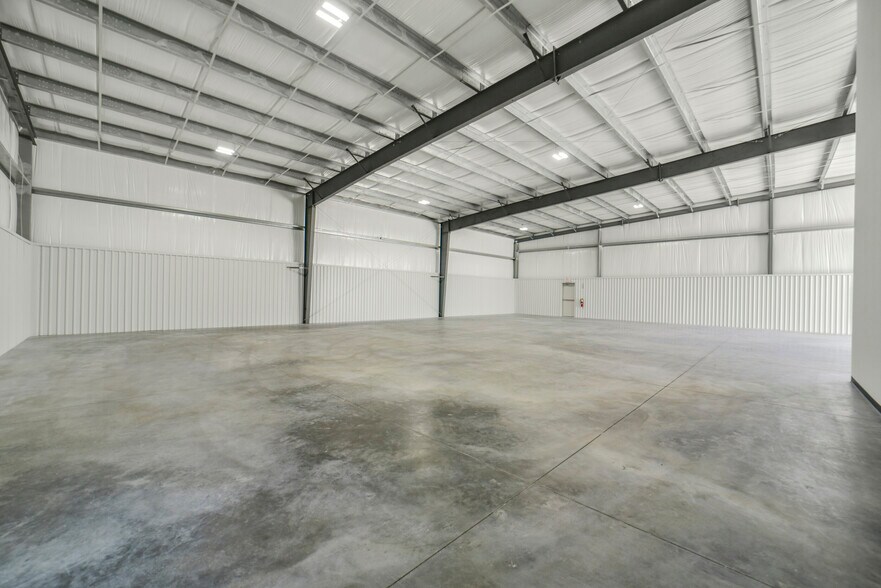 More Photos Of 1800 Meadow Edge Ln, Spring Unknown For Lease