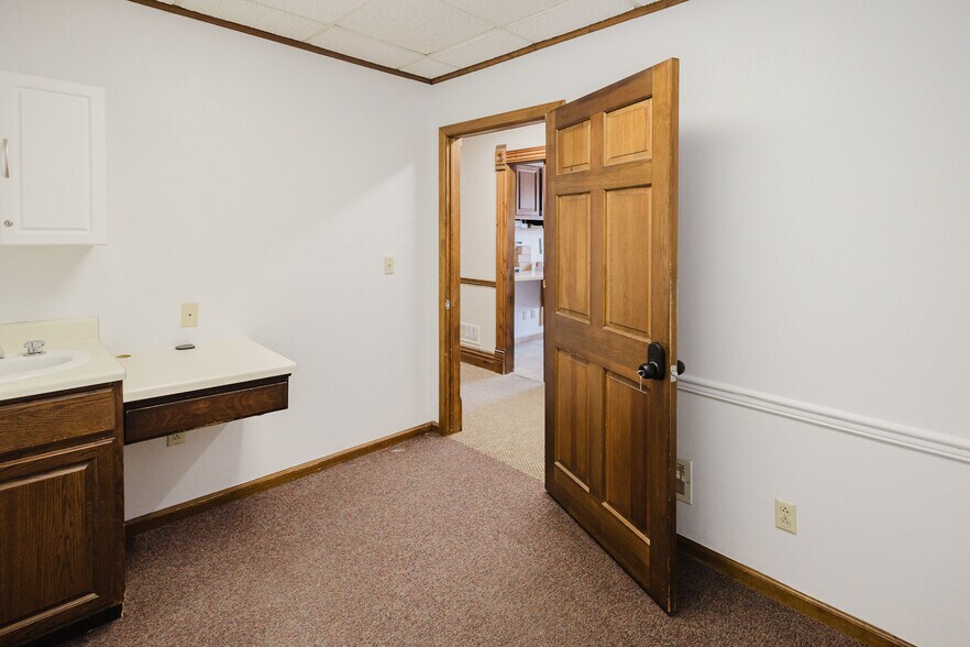 More Photos Of 104-110 High St, Mineral Point Storefront For Sale