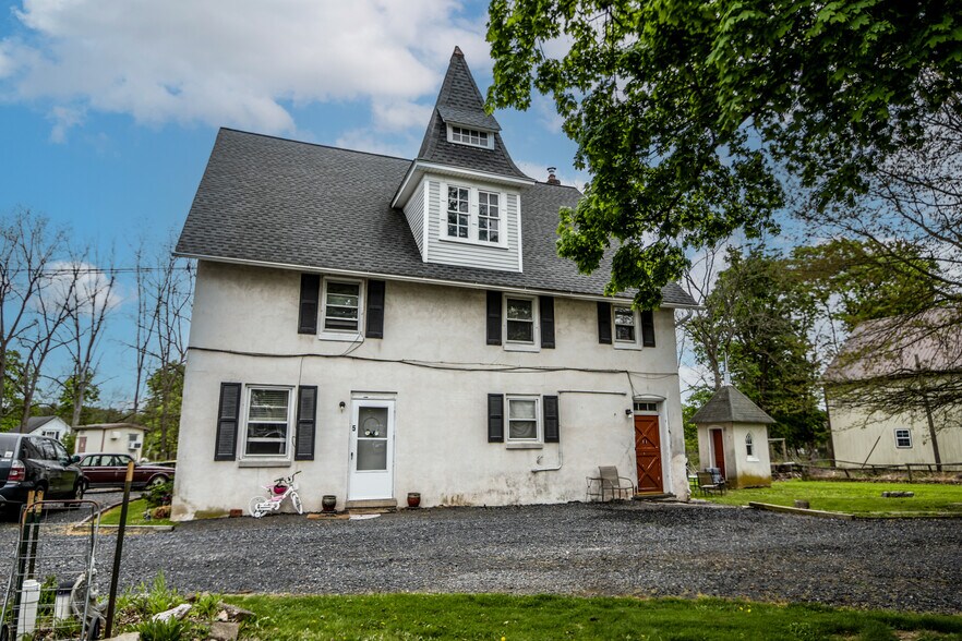More Photos Of 1 S Main St, Richlandtown Apartments For Sale