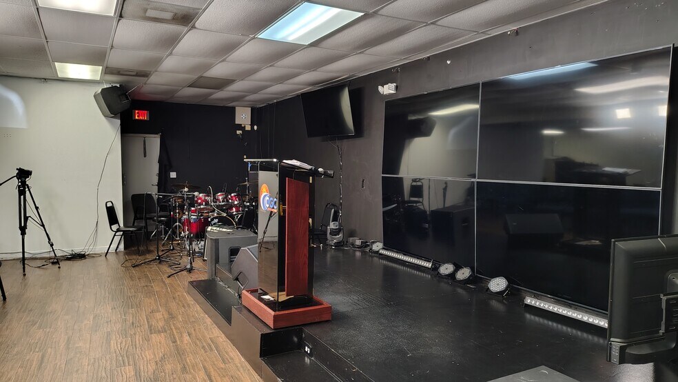 More Photos Of 1711 N State Road 7, Margate Unknown For Lease
