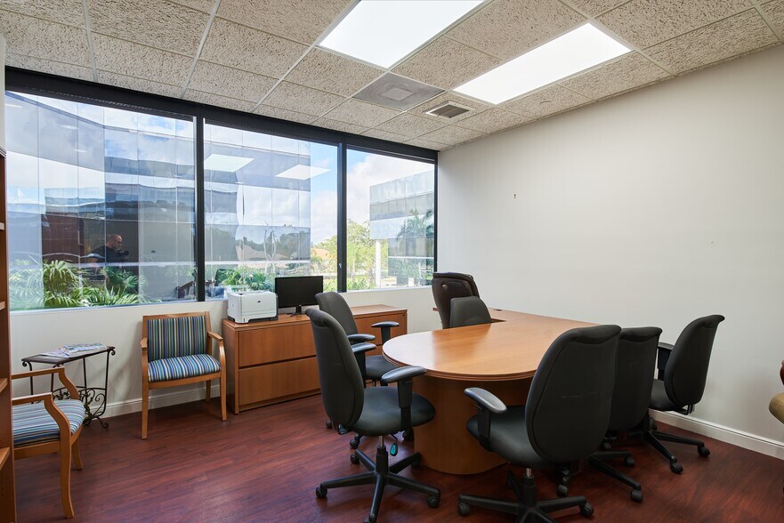 More Photos Of 4800 N Federal Hwy, Boca Raton Unknown For Lease