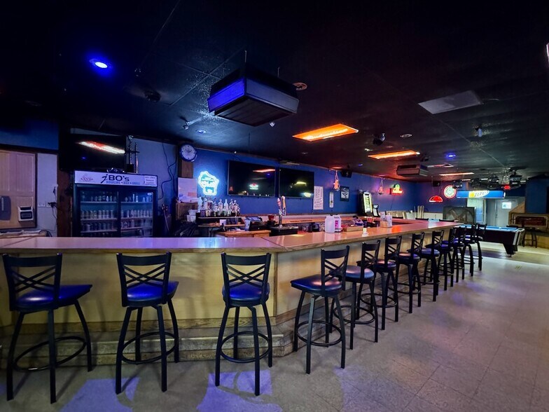 More Photos Of 68290 S Main St, Iron River General Retail For Sale