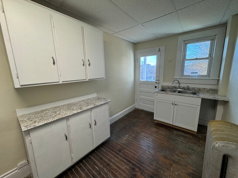 More Photos Of 401 N Irving Ave, Scranton Apartments For Sale