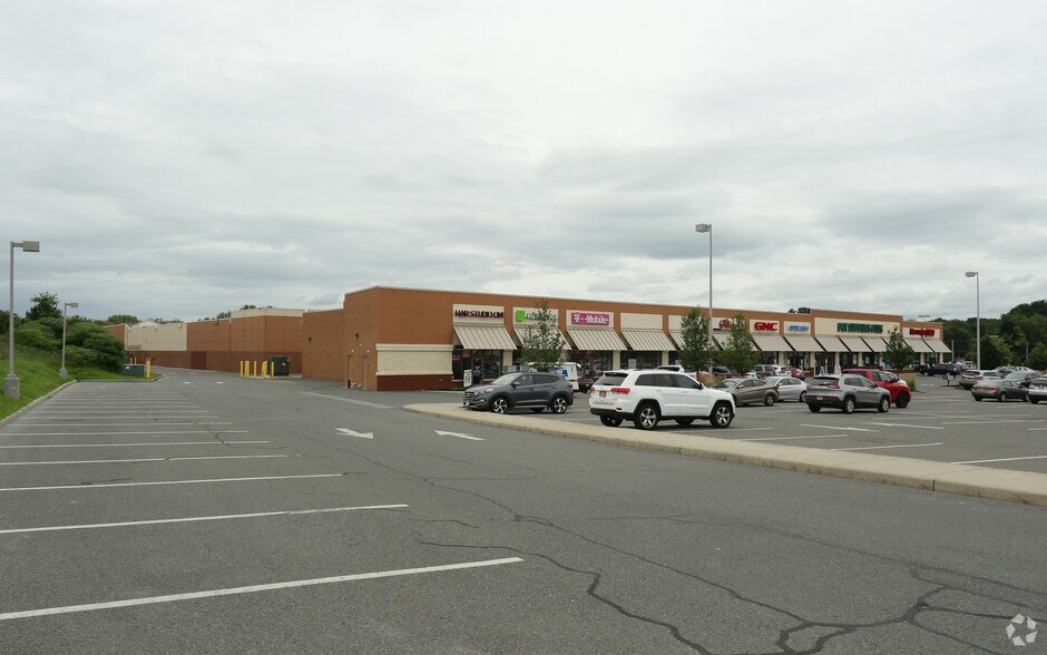 More Photos Of 200-210 Saratoga Rd, Glenville Unknown For Lease