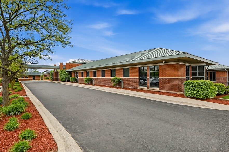Primary Photo Of 11600-11630 S Kedzie Ave, Merrionette Park Medical For Lease