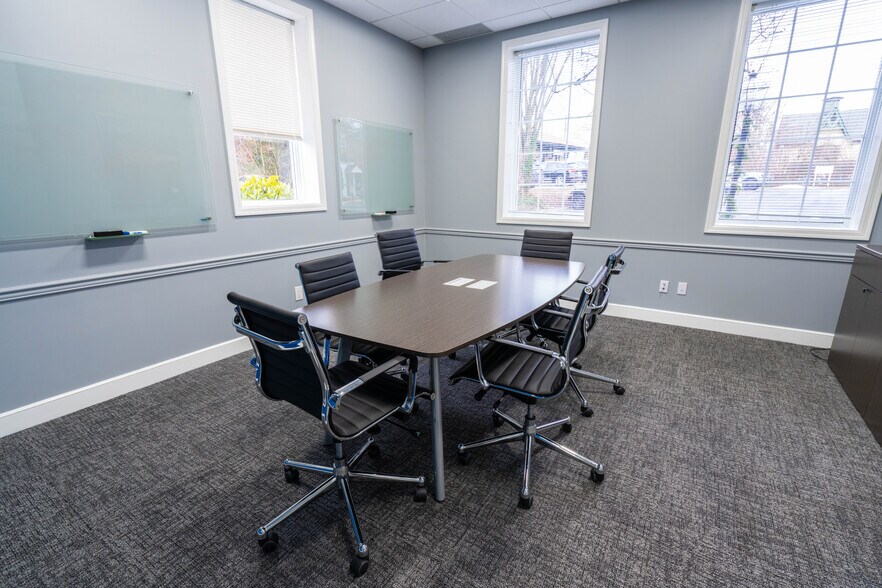 More Photos Of 14 Fairmount Ave, Chatham Office For Lease