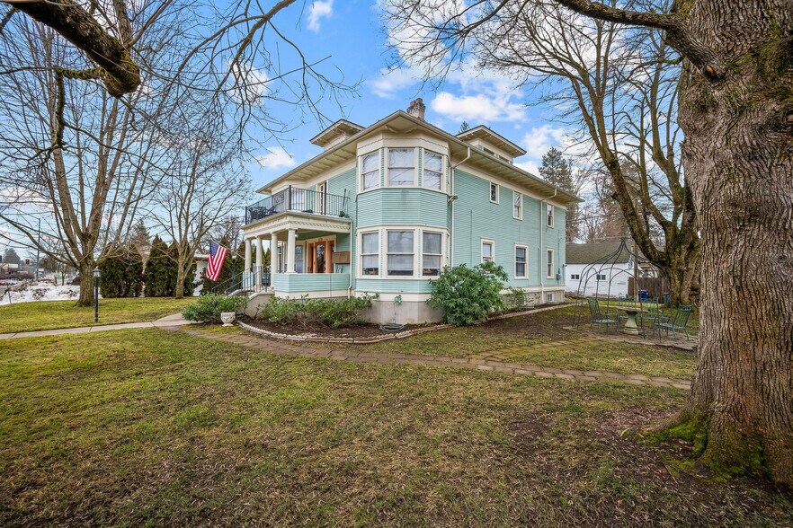 More Photos Of 1006 E Sherman Ave, Coeur d'Alene Apartments For Sale
