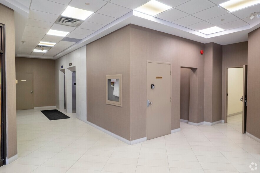 More Photos Of 8400 Jane St, Vaughan Office For Lease