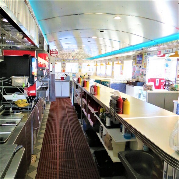 More Photos Of 3500 Canyon De Flores, Sierra Vista Restaurant For Sale