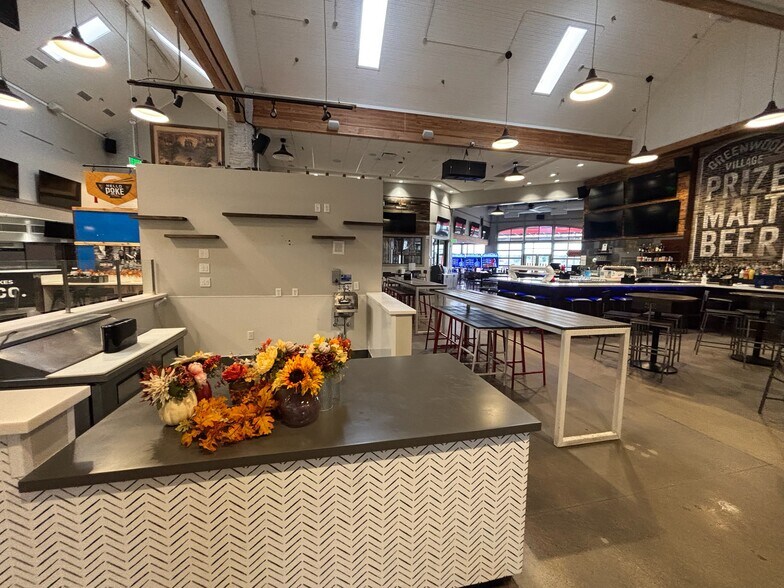More Photos Of 6575 Greenwood Plaza Blvd, Greenwood Village Restaurant For Sale
