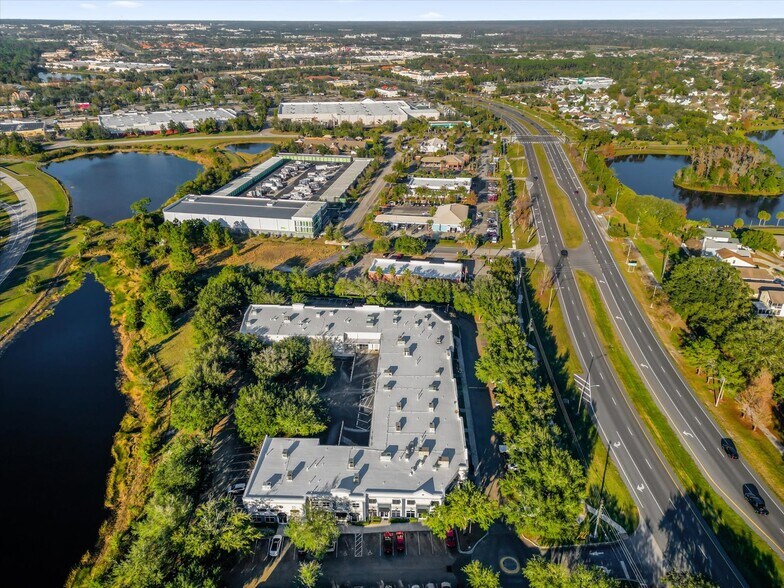 More Photos Of 422 S Alafaya Trl, Orlando Loft Creative Space For Sale