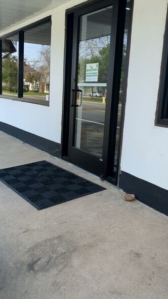 Primary Photo Of 717 Walnut St, Columbus Storefront Retail Office For Sale