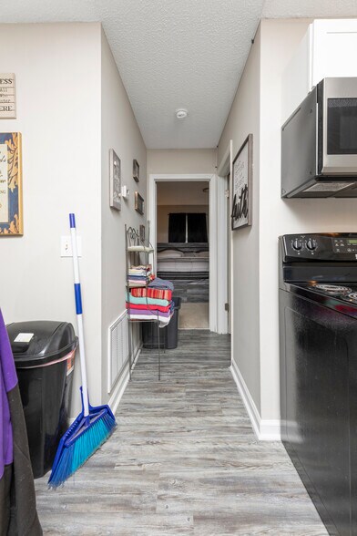 More Photos Of 100 S Kirkland Ave, Elkin Apartments For Sale