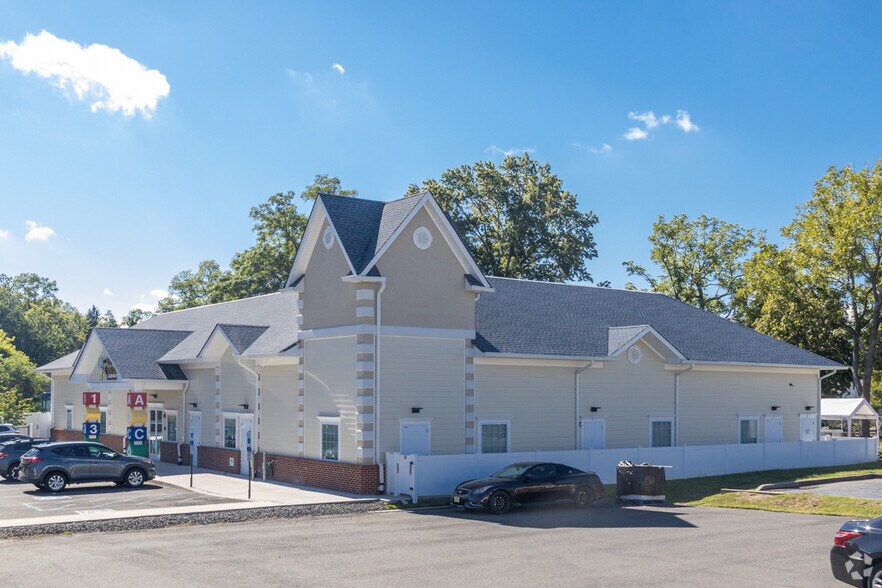 More Photos Of 94 Broad St, Eatontown Daycare Center For Sale