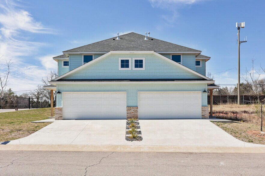 Primary Photo Of 12001 Rivers Trl, Oklahoma City Specialty For Sale