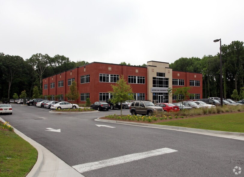 More Photos Of 8 Southern Oaks Ct, Savannah Office For Lease