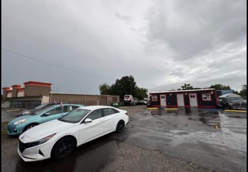 More Photos Of 575 N US Highway 17 92, Longwood General Retail For Sale