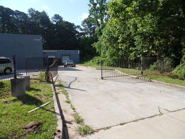 Primary Photo Of 2626 Lithonia Industrial Blvd, Lithonia Distribution For Sale