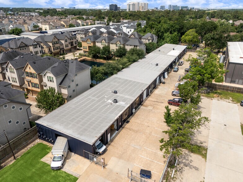 Primary Photo Of 1411 Upland Dr, Houston Warehouse For Lease