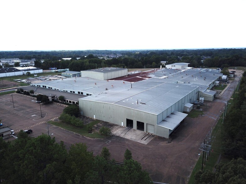 More Photos Of 2785 McCracken Rd, Hernando Manufacturing For Sale