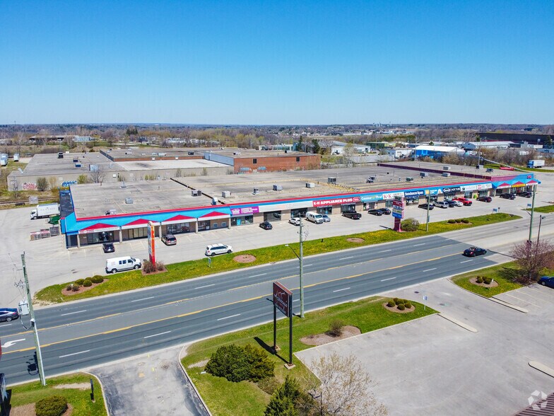 More Photos Of 842 Victoria St N, Kitchener General Retail For Lease