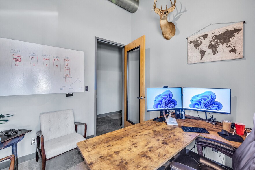 More Photos Of 201 E Hobson Ave, Sapulpa Loft Creative Space For Sale