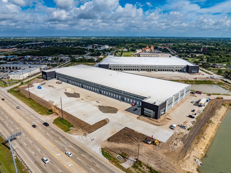 More Photos Of 12020 State Highway 249, Houston Unknown For Lease