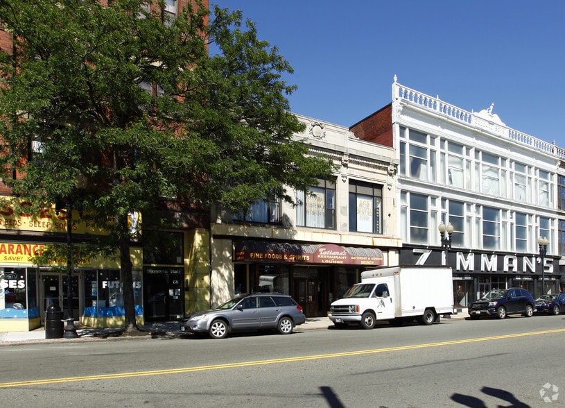 More Photos Of 70-74 Market St, Lynn Storefront Retail Office For Lease