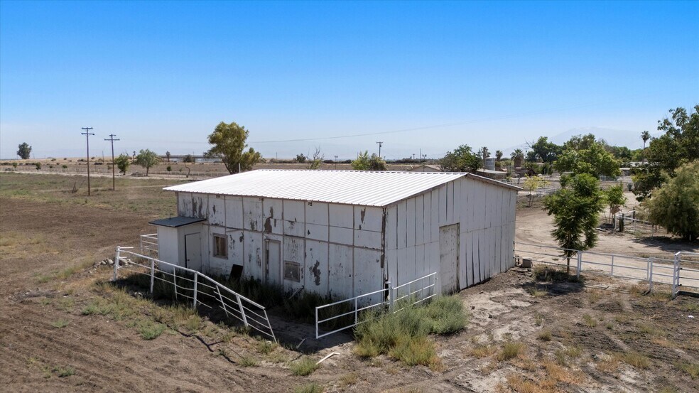 More Photos Of 8661 Herring Rd, Bakersfield Land For Sale
