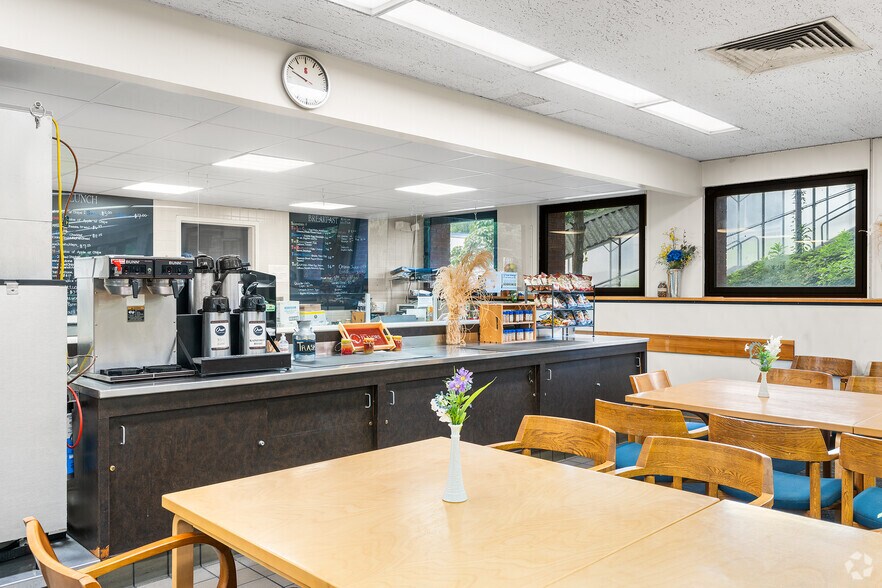 More Photos Of 500 Bic Dr, Milford Warehouse For Lease