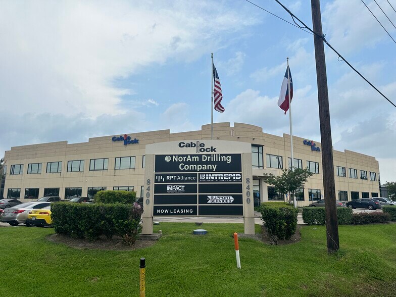 More Photos Of 8400 N Sam Houston Pky W, Houston Office For Lease