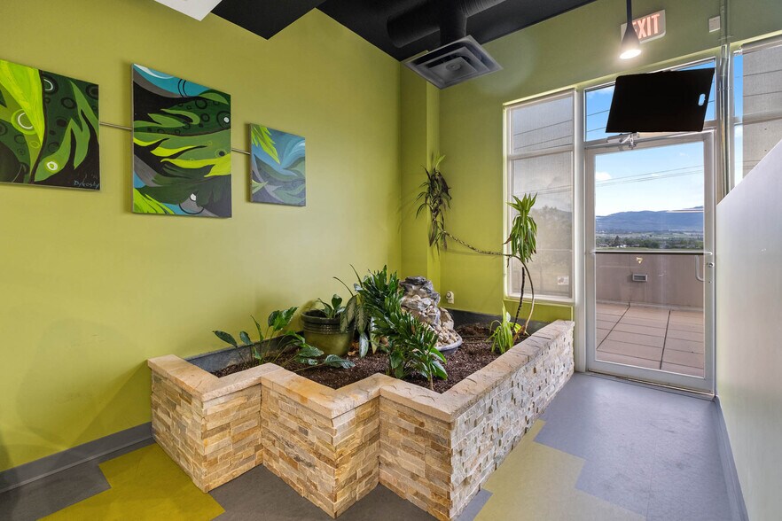 More Photos Of 2040 Springfield Rd, Kelowna Apartments For Sale