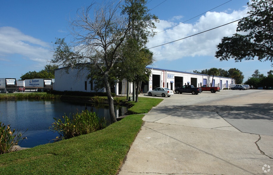 More Photos Of 12001 49th St, Clearwater Warehouse For Lease