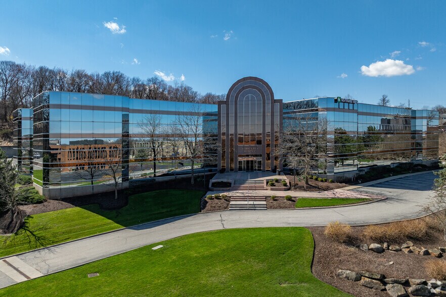 Primary Photo Of 6480 Rockside Woods Blvd, Independence Office For Lease